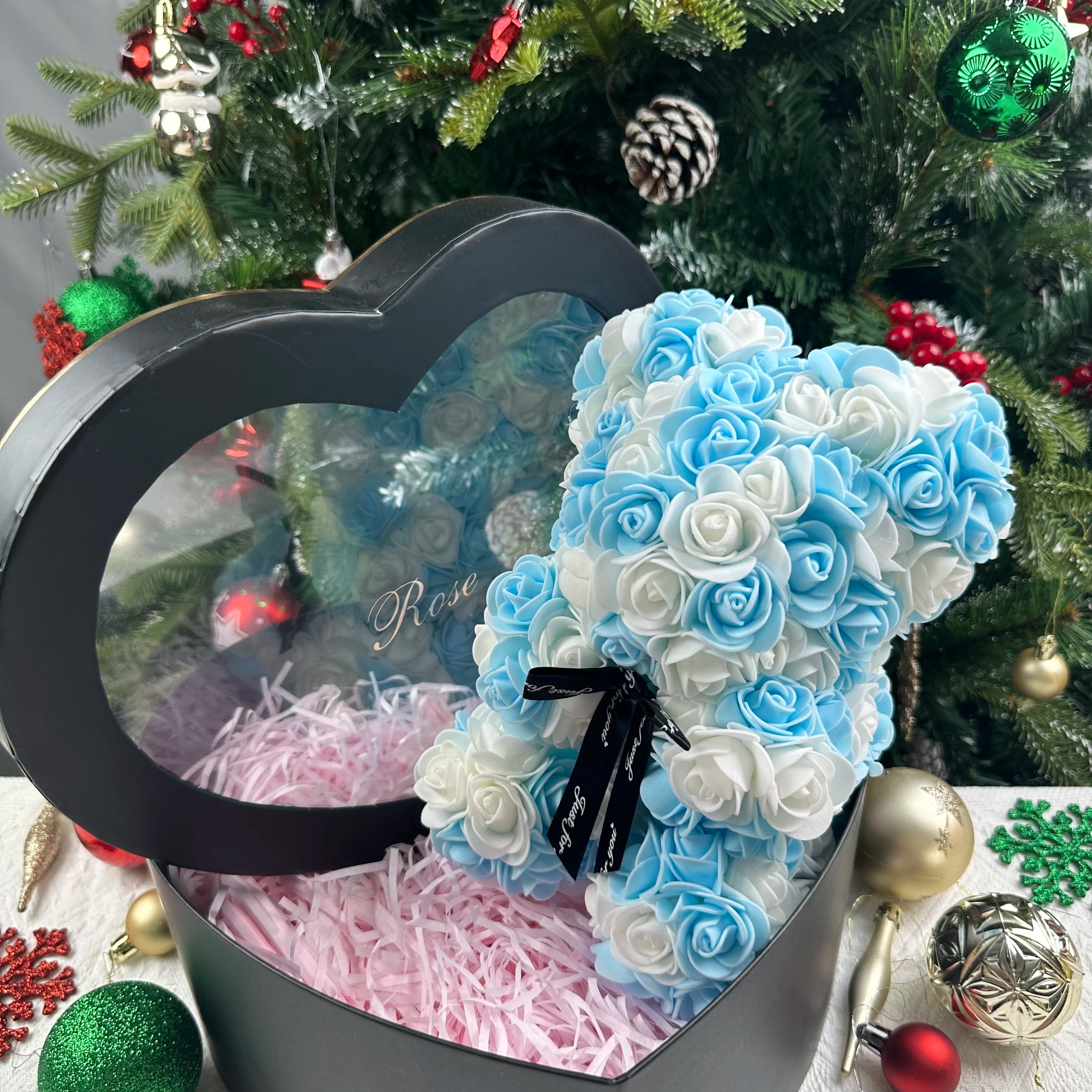 Lovina™ Rosenbär – Sag’s mit ewigen Blüten