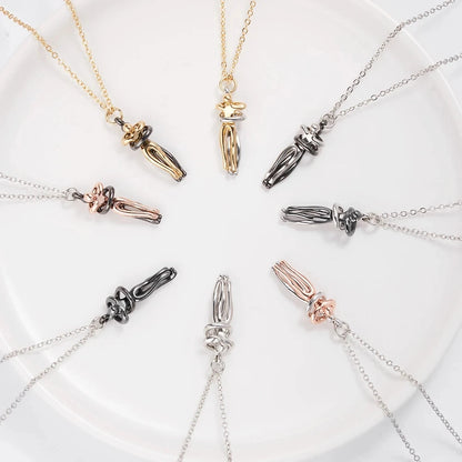 MyEmbrace™ – Die Kette, die Herzen verbindet